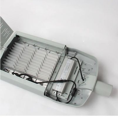100 lm/W IP66 방수 도로 조명 외관 조명 30W 50W 100W 150W 알루미늄 코브라