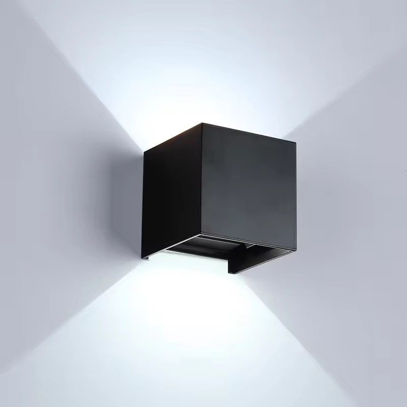 컬러 렌더링 인덱스 Ra 80 현대 외관 벽등 LED 방수 IP65 위 아래 빛